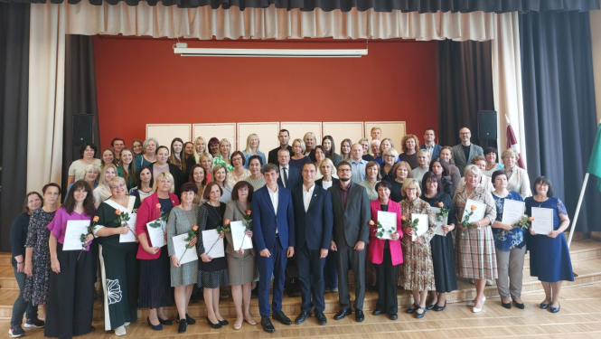 Talsu 2. vidusskola atzīmē 50 gadu jubileju