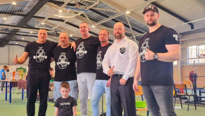 „Talsu Spēka Atlētiem” veiksmīgi starti Latvijas čempionātā spiešanā guļus senioriem