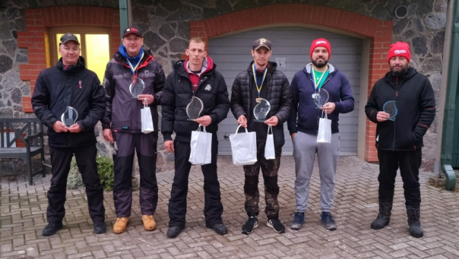 Ģibuļu kausa spiningošanā uzvarētāji