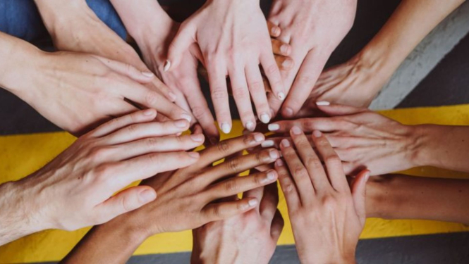 Rokas. Iedzīvotāju līdzdalības ilustratīvs attēls