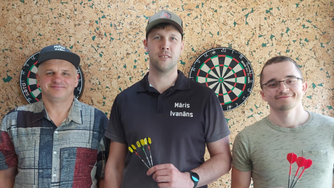 Aizvadīts Mērsraga meistarsacīkšu šautriņu mešanā 501 piektais posms – pēdējais sezonā