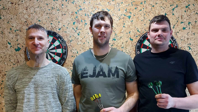 Mērsraga meistarsacīkšu šautriņu mešanā 501 pirmā posma uzvarētāji