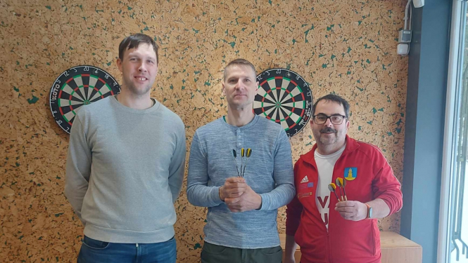 Labākie šautriņmešanā. 1. posms