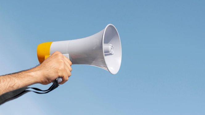 Megafons. Ilustratīvs attēls piketam