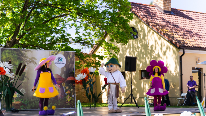 makulaturas nosleguma koncerts