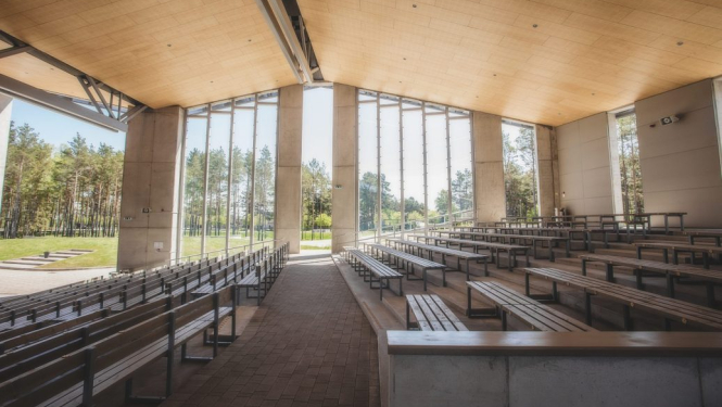 Rojas estrādes iekšpuse