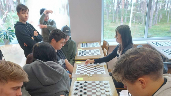 Mērsraga vidusskolas kausa izcīņa dambretē