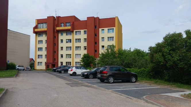 Jauns stāvlaukums Dundagas ielā 22, Talsos