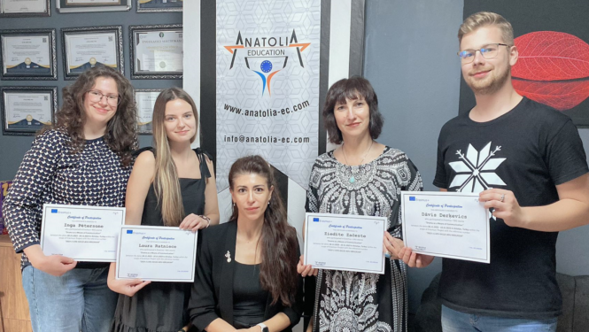 Talsu novada muzeja speciālisti izglītojas Erasmus+ projektā par drāmas metodēm kultūras mantojuma apguvei