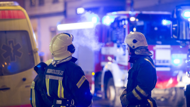 Ugunsdzēsēji. Ilustratīvs attēls civilajai aizsardzībai