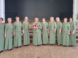 Dundagas Kultūras pils sieviešu vokālais ansamblis „Zaļotne”