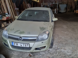 Transportlīdzeklis Opel Astra (FR-4197)