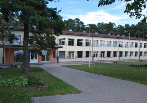 Mērsraga vidusskola