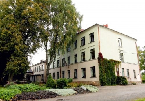 Talsu pamatskola