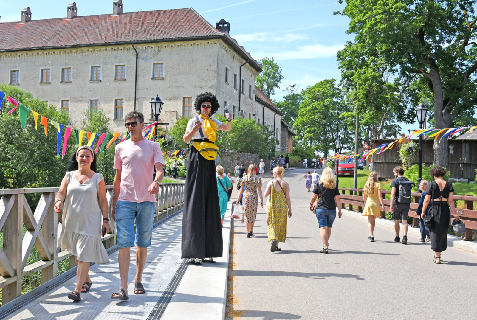 Dundagas sklandraušu festivāls