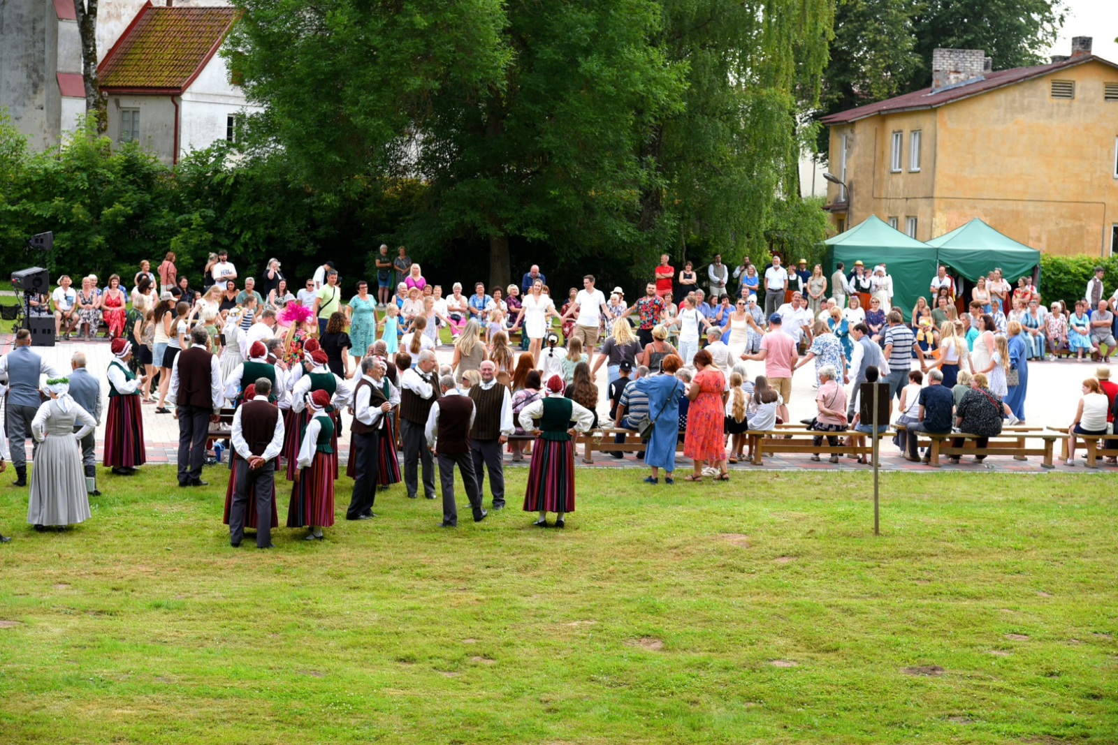 Dundagas sklandraušu festivāls