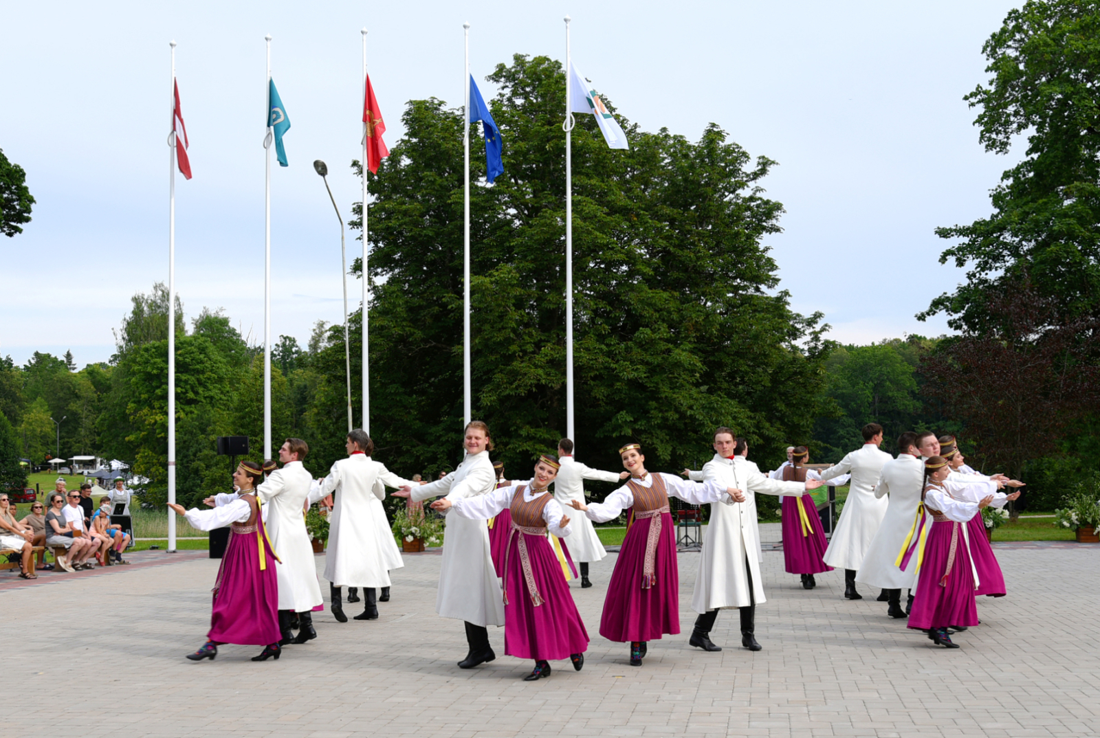 Dundagas sklandraušu festivāls