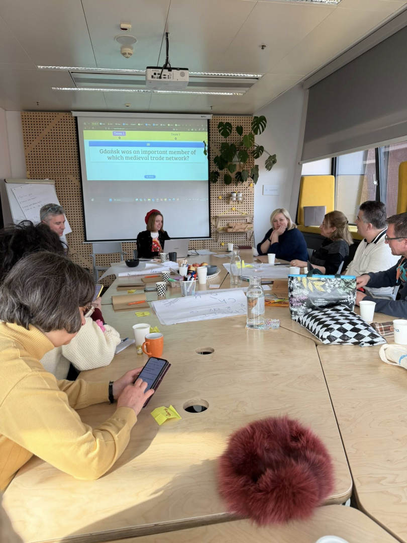 Izglītības pārvaldes pārstāvji Erasmus+ mobilitātē Gdaņskā