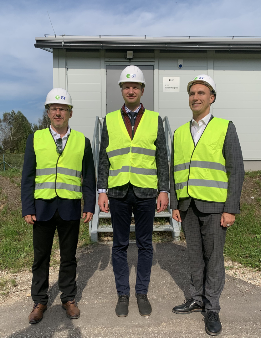 Klimata un enerģētikas ministrs Kaspars Melnis reģionālajā vizītē apmeklē Talsu novadu