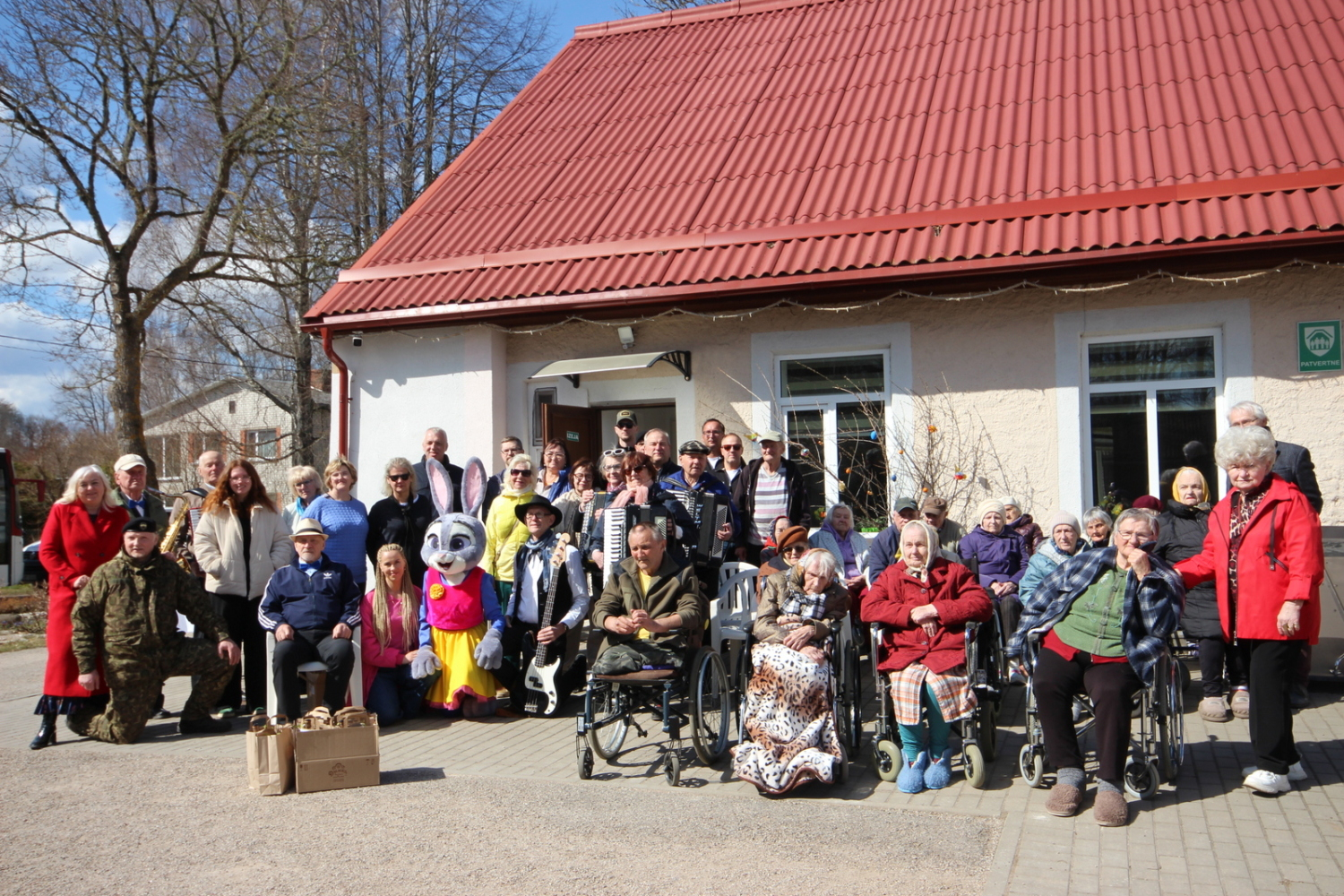Foto ar Kalmes iedzīvotājiem
