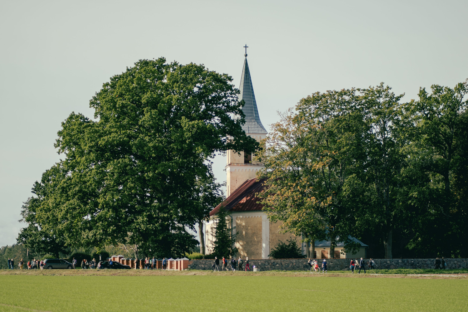 Krišjāņa Valdemāra 200. dzimšanas dienas pārgājiens un „Ziedoņa muzeja” desmitgade 