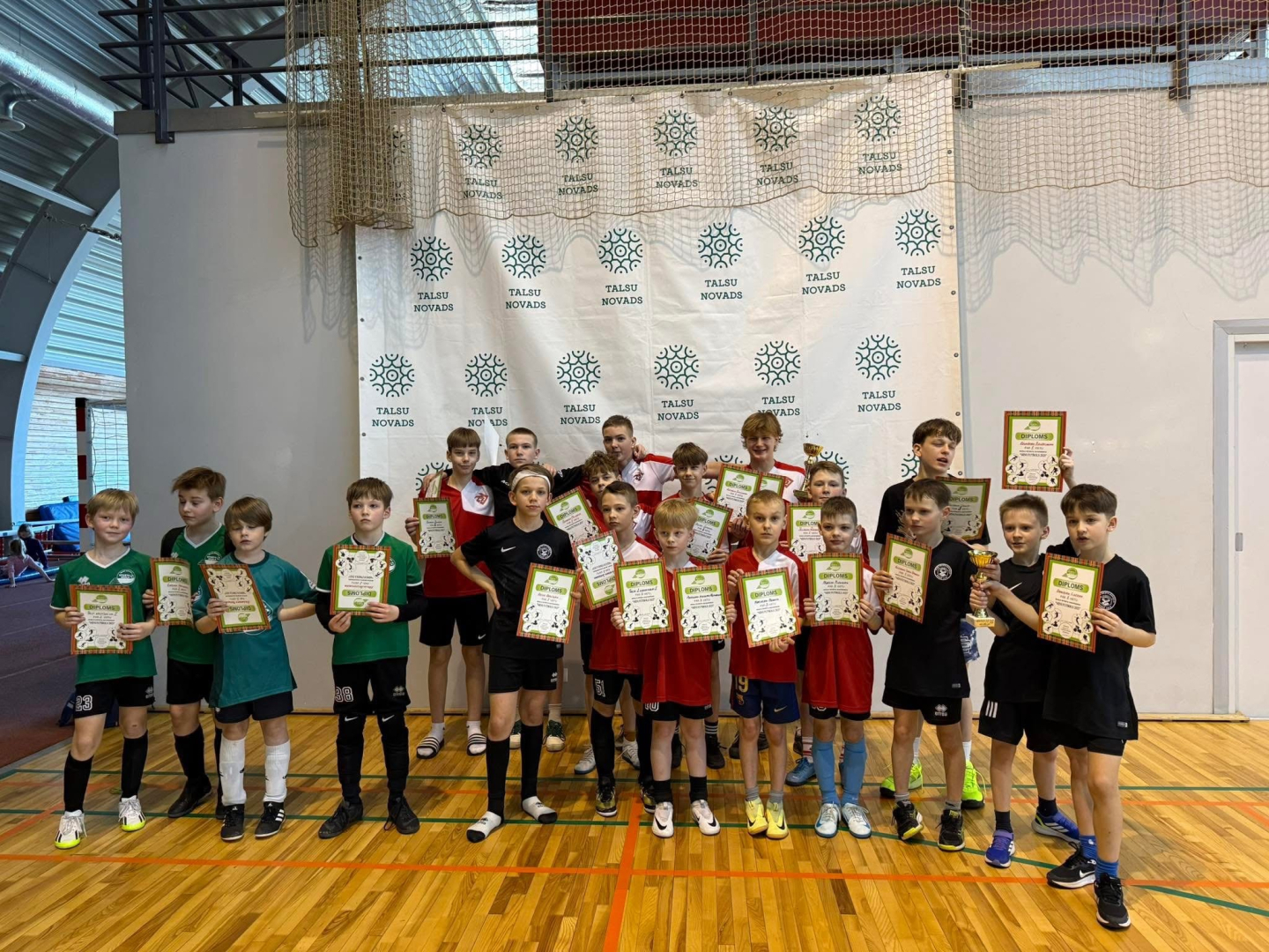 Mini futbols 2025