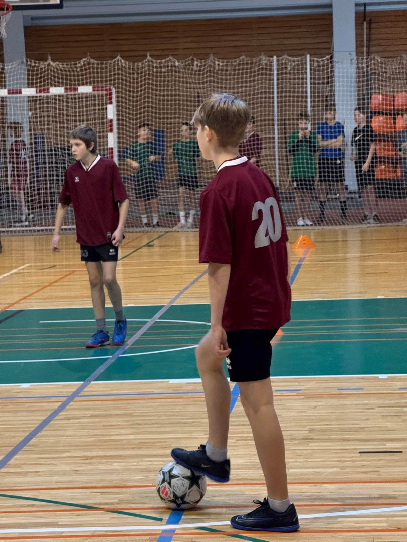 Mini futbols 2025
