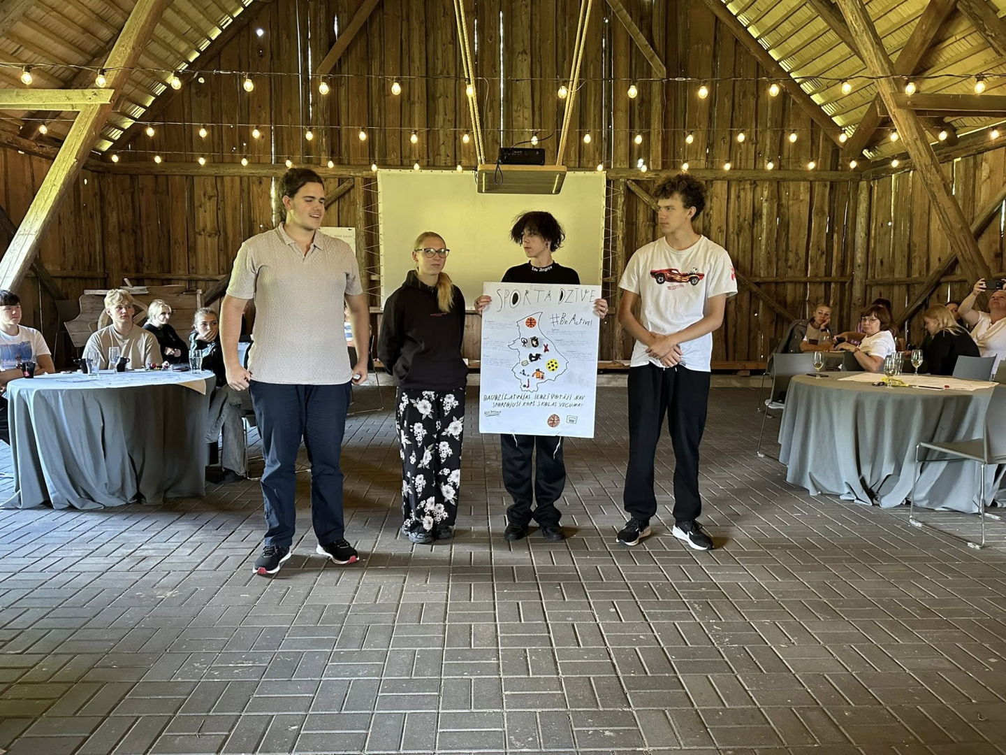 Talsu novada jaunieši noslēdz projektu „Domnīca”, prezentējot savas iniciatīvas novada attīstībai