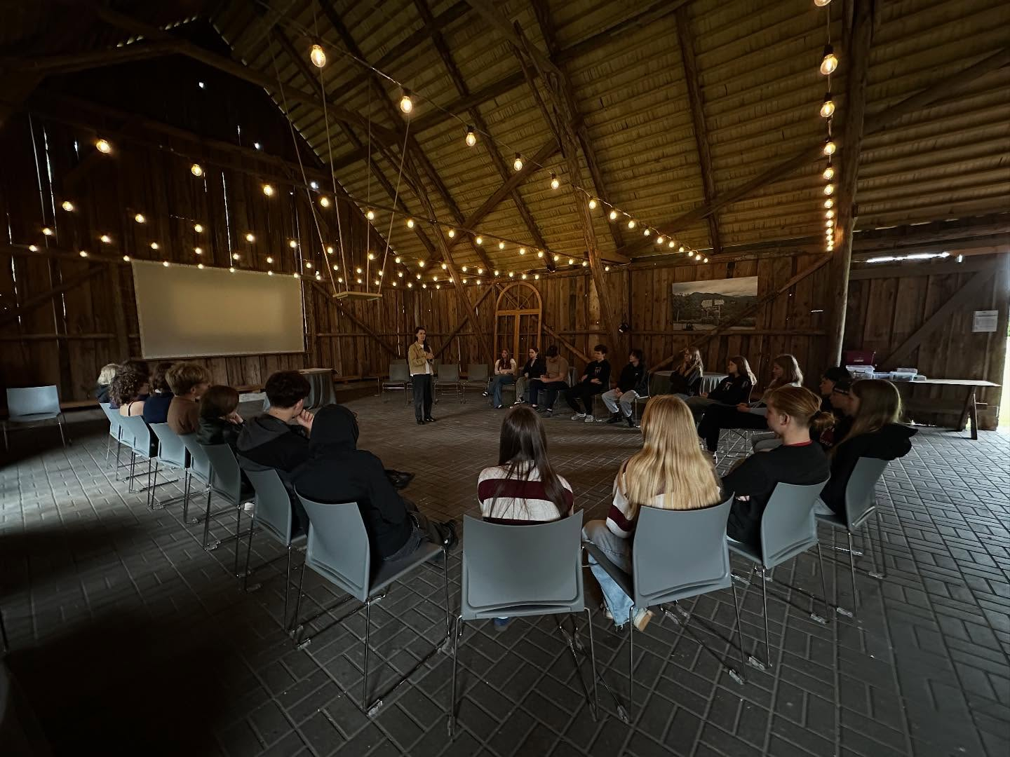 Talsu novada jaunieši noslēdz projektu „Domnīca”, prezentējot savas iniciatīvas novada attīstībai