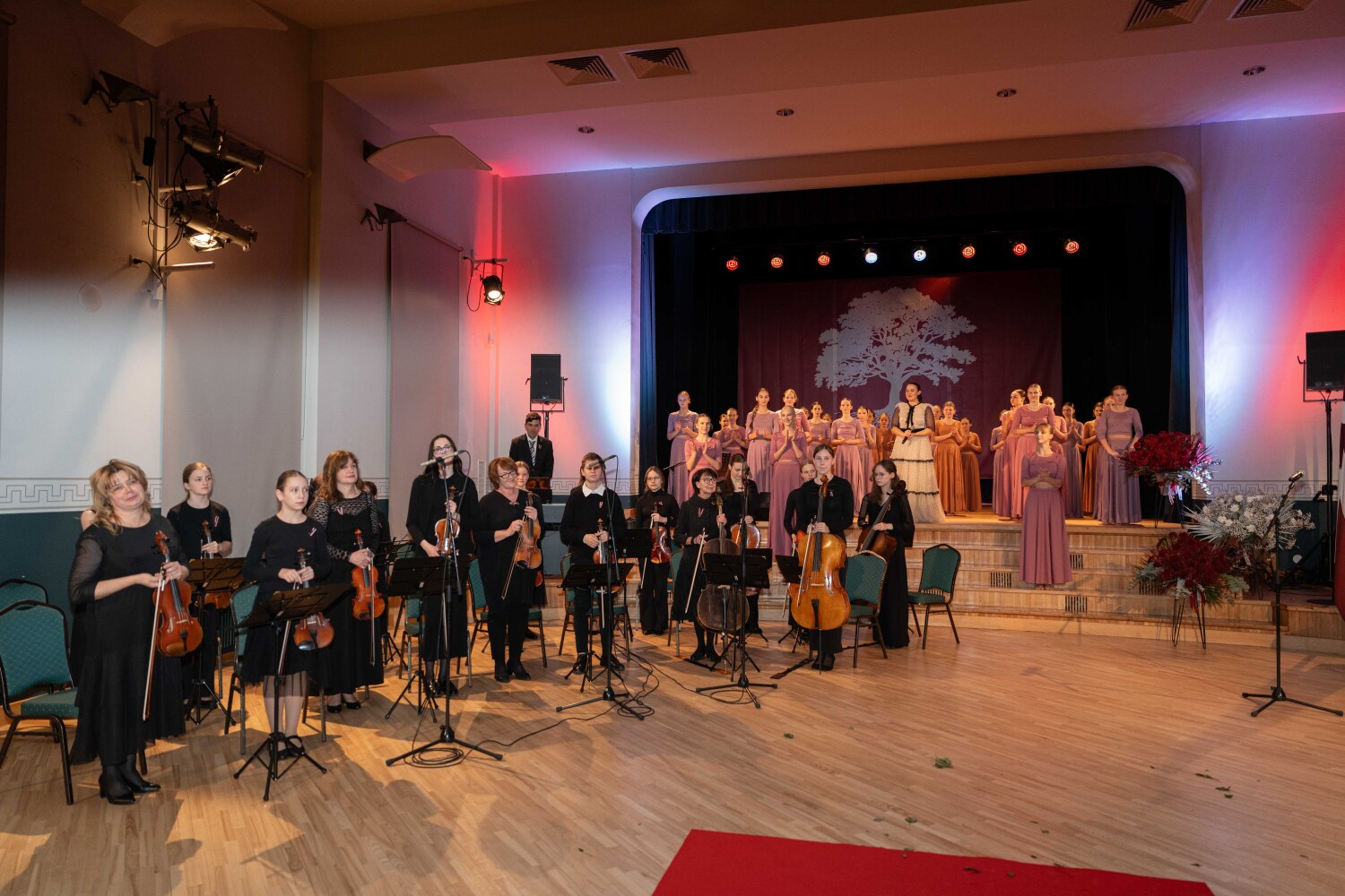 Talsu novada augstāko apbalvojumu pasniegšana 2025