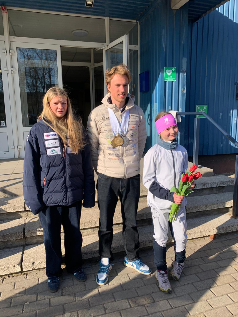 Pasaules junioru čempionāta biatlonā dalībnieku sagaidīšana