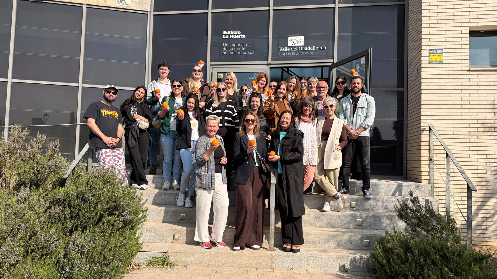 Talsu BJC speciālisti pieredzi darbā ar jaunatni iegūst Spānijā