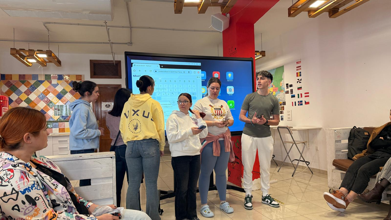 Talsu BJC speciālisti pieredzi darbā ar jaunatni iegūst Spānijā