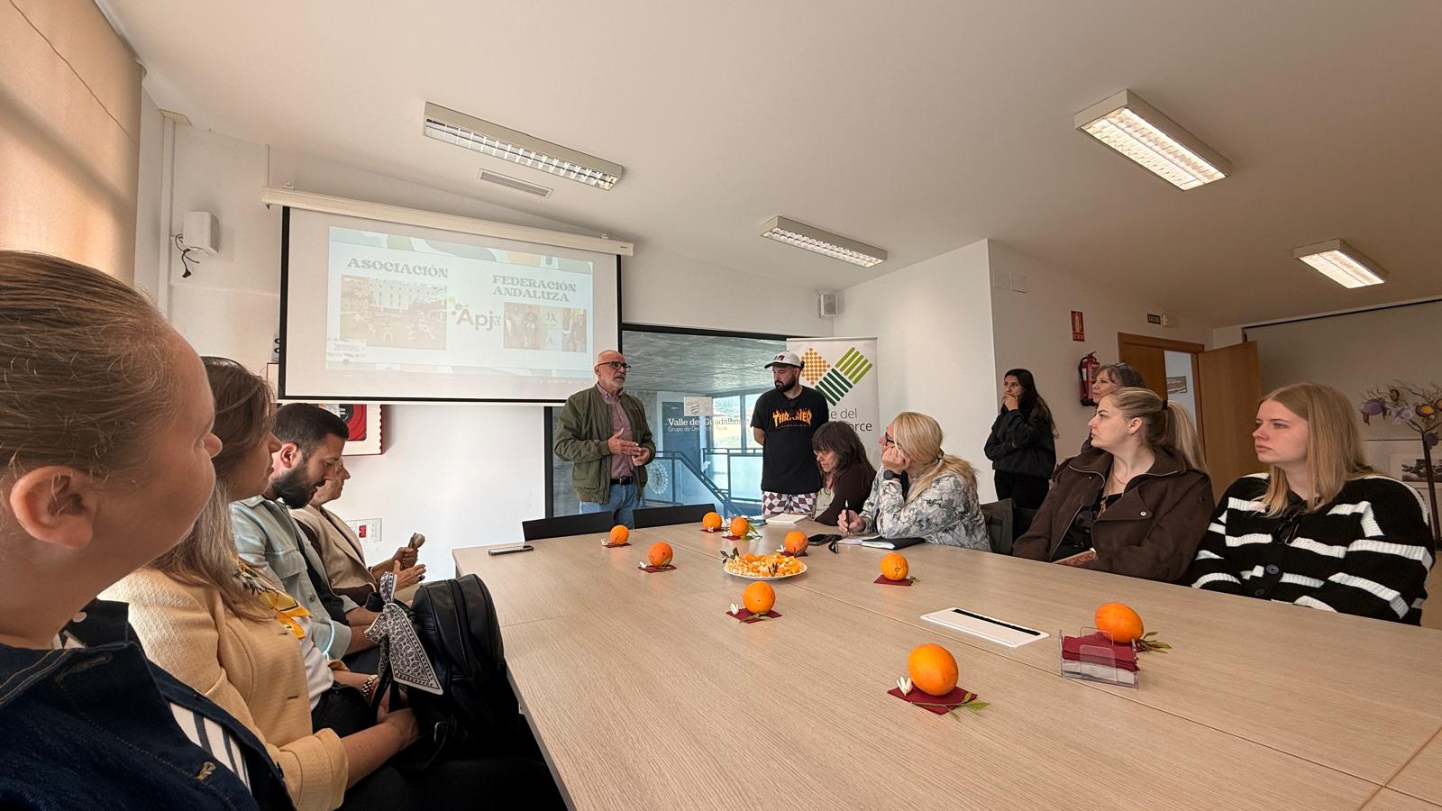 Talsu BJC speciālisti pieredzi darbā ar jaunatni iegūst Spānijā