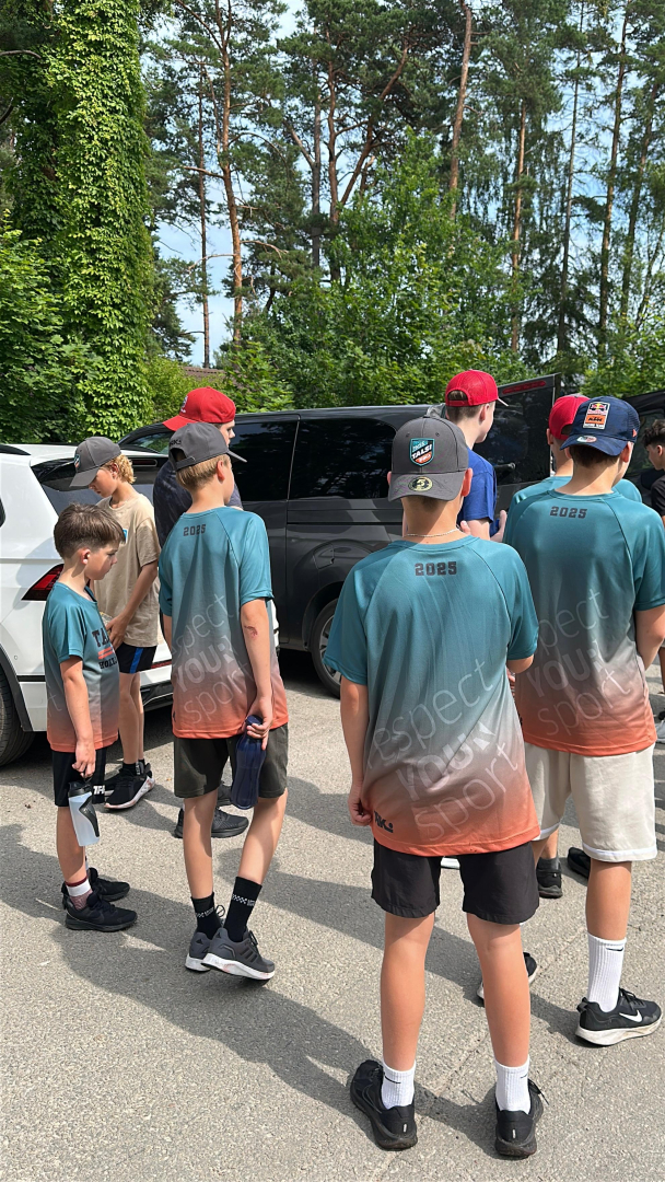 Treniņnometne Rojā hokeja nodaļas audzēkņiem
