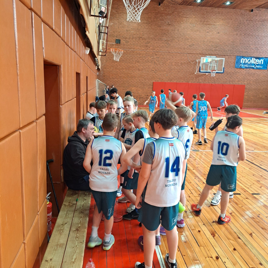 U12 basketbola spēle