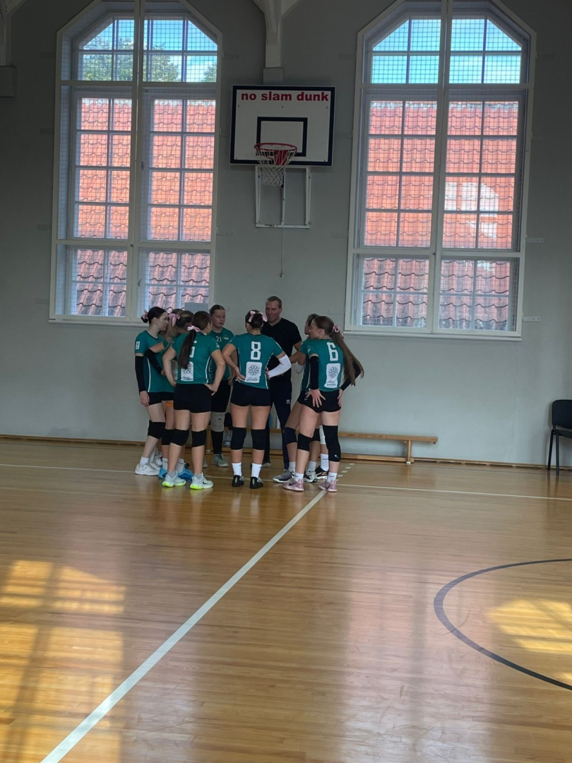 Volejbola komanda Kurzemes kausā