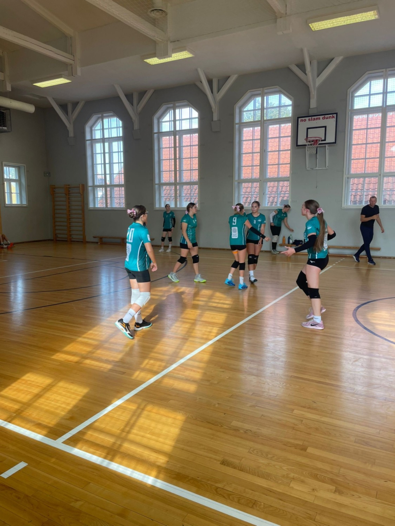Volejbola komanda Kurzemes kausā