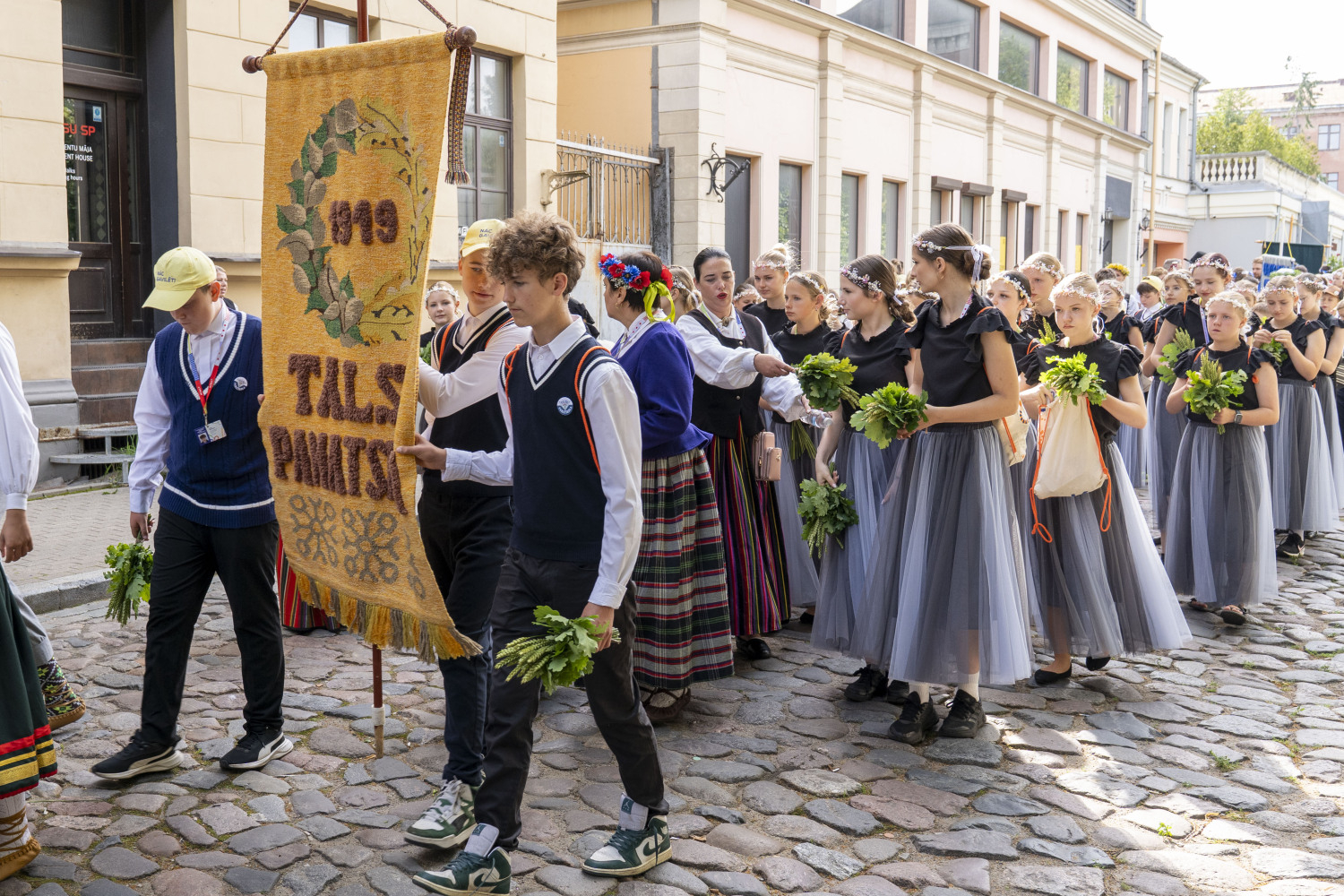 XIII Latvijas Skolu jaunatnes dziesmu un deju svētk