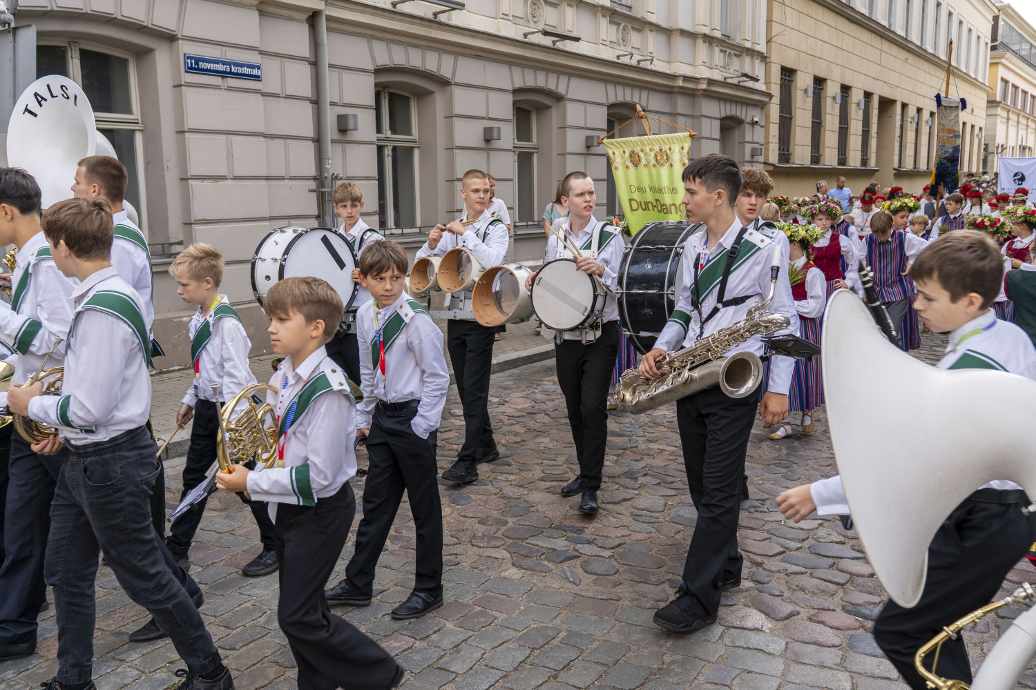 XIII Latvijas Skolu jaunatnes dziesmu un deju svētk