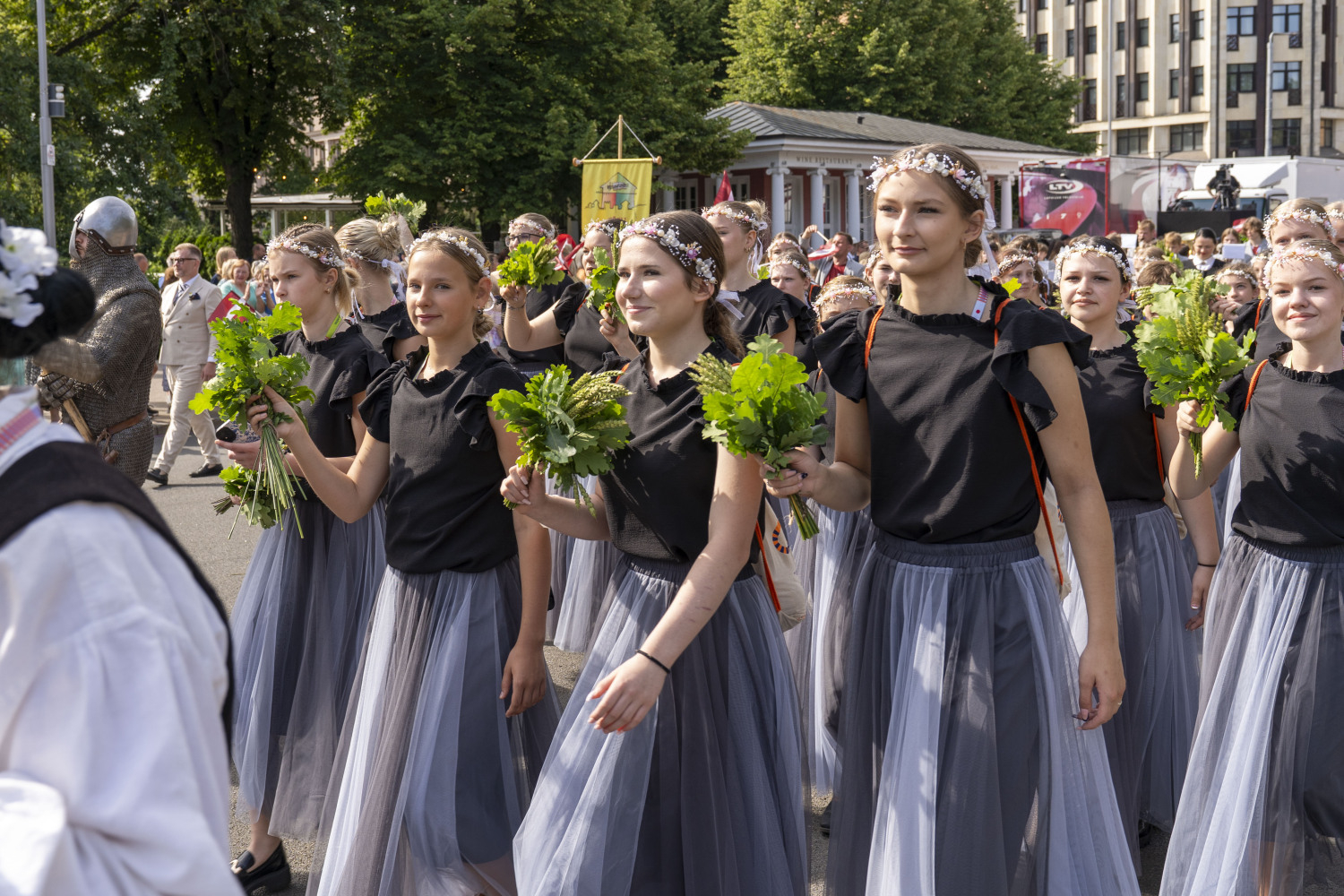 XIII Latvijas Skolu jaunatnes dziesmu un deju svētk