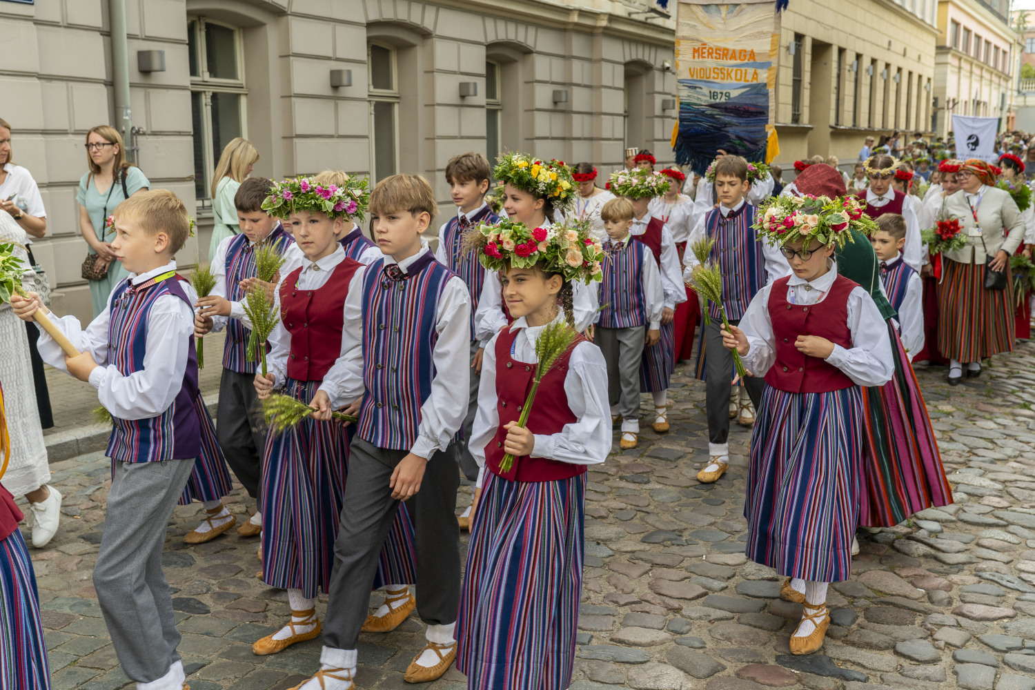 XIII Latvijas Skolu jaunatnes dziesmu un deju svētk