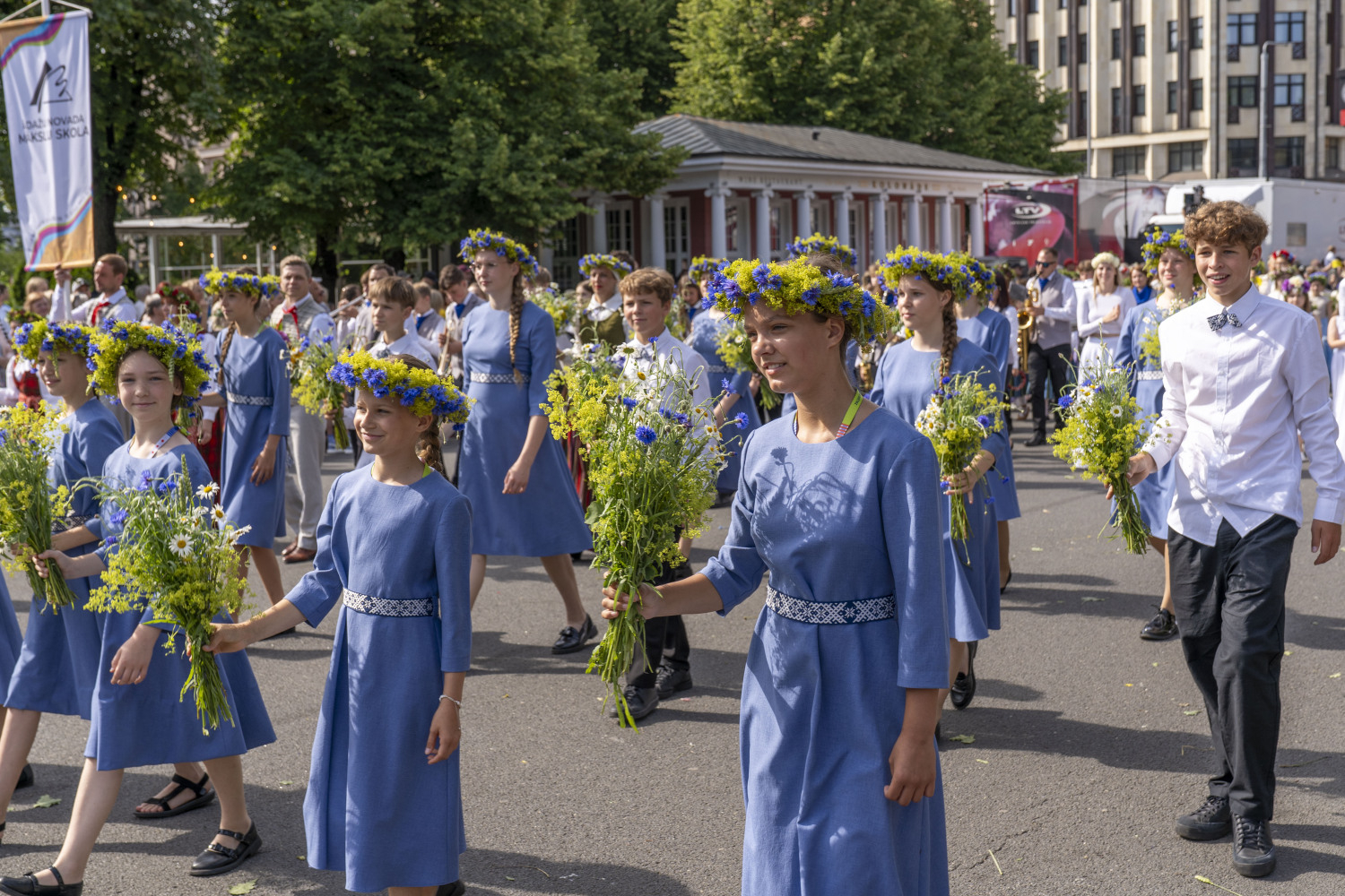 XIII Latvijas Skolu jaunatnes dziesmu un deju svētki
