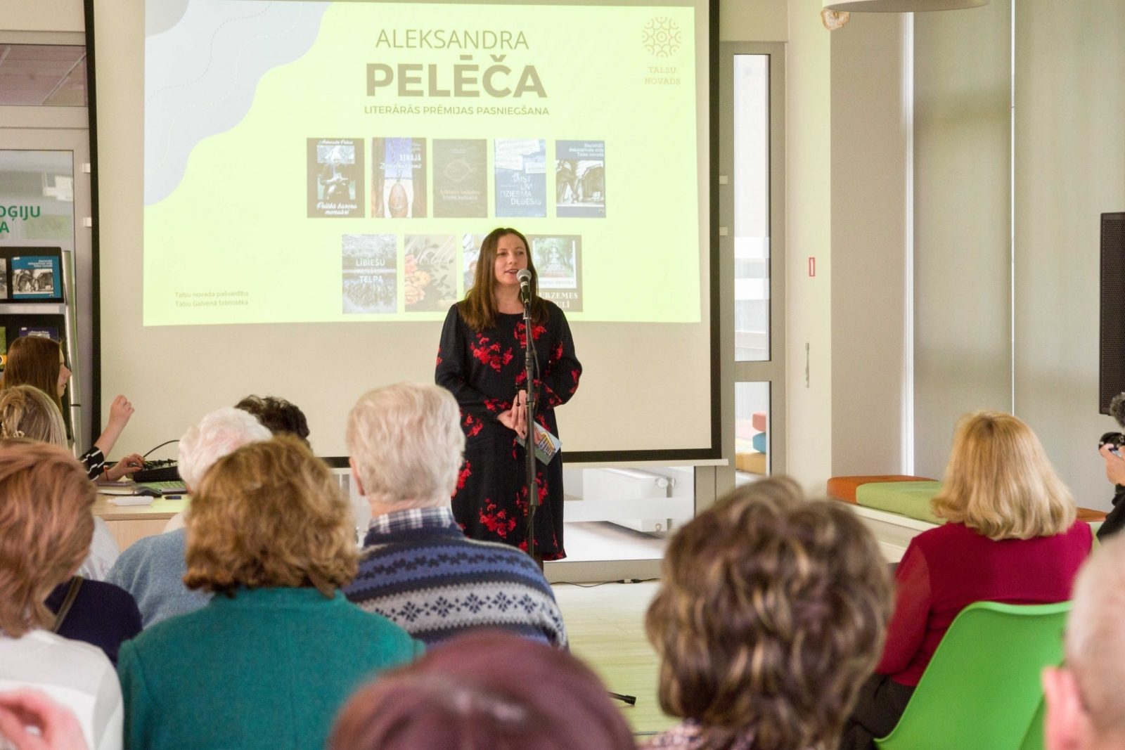 Aleksandra Pelēča literārā prēmija piešķirta grāmatai „Nacionāli dekoratīvais stils Talsu novadā”