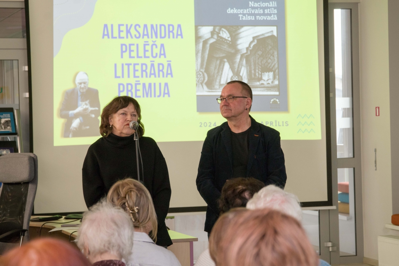 Aleksandra Pelēča literārā prēmija piešķirta grāmatai „Nacionāli dekoratīvais stils Talsu novadā”