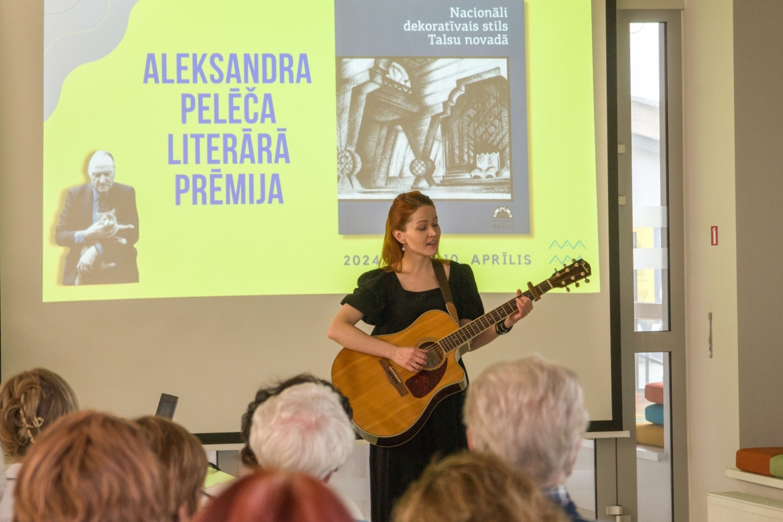 Aleksandra Pelēča literārā prēmija piešķirta grāmatai „Nacionāli dekoratīvais stils Talsu novadā”