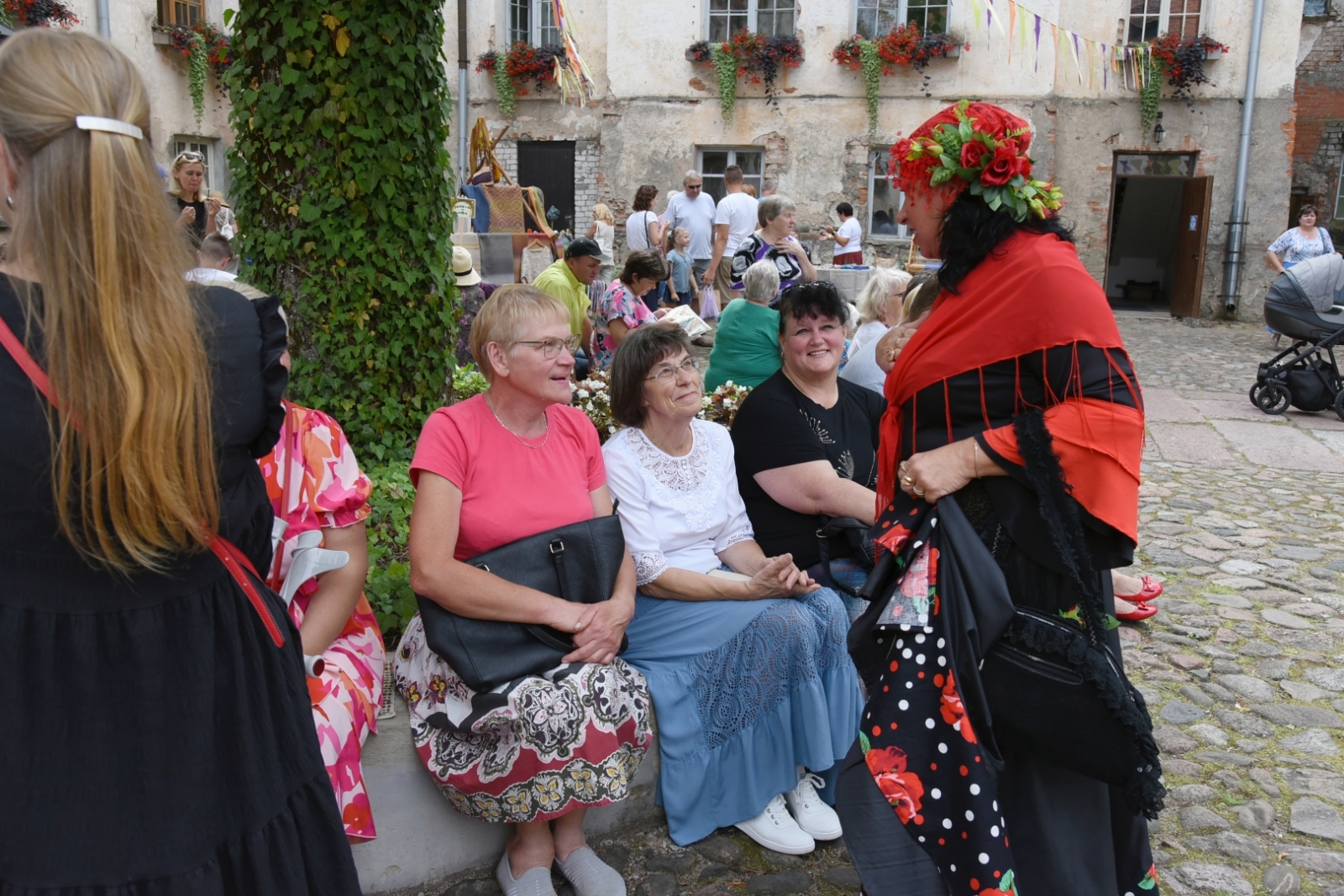 Sklandraušu festivāls Dundagā 2024