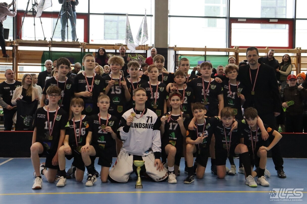 Florbols U12 grupai