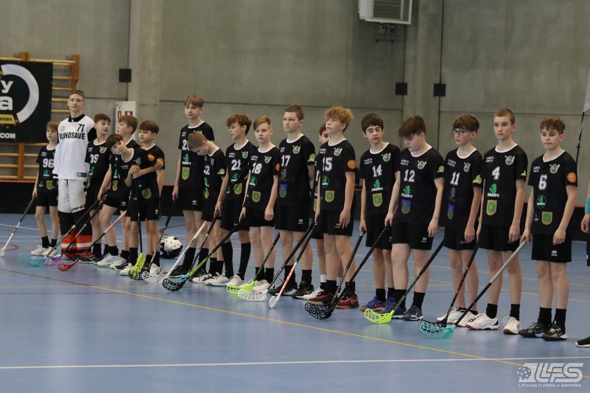 Florbols U12 grupai