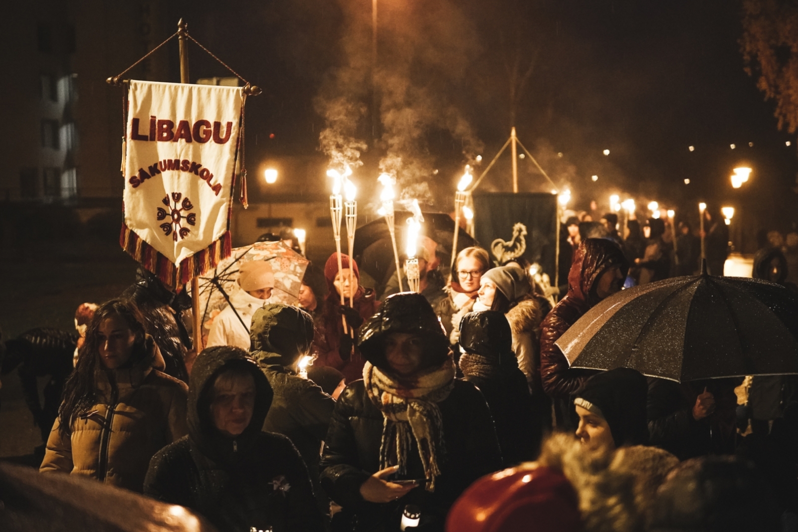 Lāčplēša dienas lāpu gājiens „Gaismas ceļš” Talsos